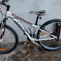Mountain bike Trek