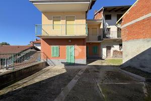 CASA SEMINDIPENDENTE A BORGOMASINO