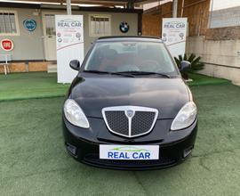 Lancia Ypsilon 1.3 MJT 75 CV Argento Anno 2010