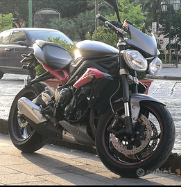 Vendita moto in perfette condizioni,da vetrina