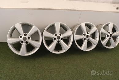 Cerchi in lega Nissan Qashqai Dualis X-Trail 17