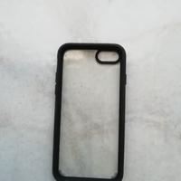 cover iPhone trasparente con bordi neri