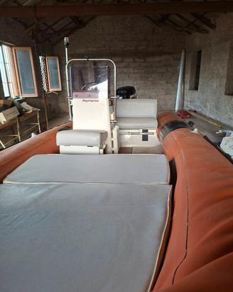 Gommone da 6 posti con carrello