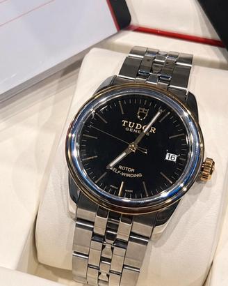 Tudor glamur date