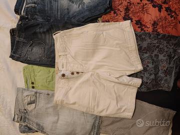 Stock Pantaloni Corti Uomo Hollister e altri