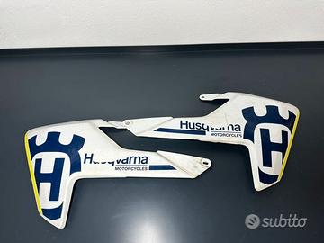 PANNELLI PLASTICHE LATERALI Husqvarna 2016 2018