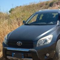 Toyota rav4  3 serie 2.2 136 CV