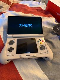 Ayn Thor Max 16GB RAM 1TB UFS 4.0 e custodia grip