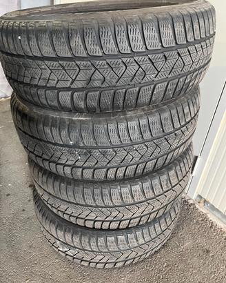 205 60 16 invernali Pirelli