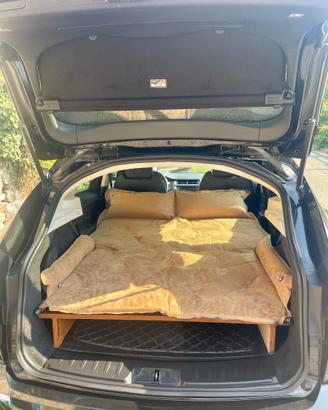 Materasso autogonfiabile per auto/SUV