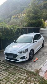 Ford focus st-line x