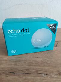 Alexa echo dot 5 azzurra con orologio 