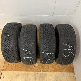 4 Gomme Pirelli Cinturato Winter 205/55/16 91H