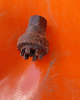 Estrattore dado per vespa