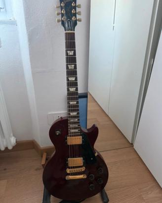 Chitarra elettrica Gibson Les Paul Studio usata.