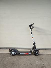 Monopattino Audi by segway