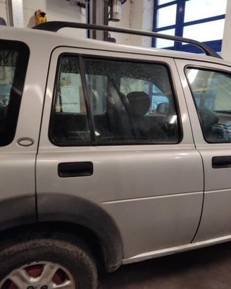 Porta post dx LAND ROVER FREELANDER 2002