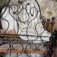 letto  in ferrous battyto