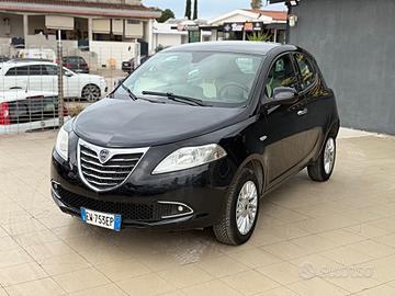 Lancia Ypsilon 0.9 TwinAir 85 CV 5 porte Metano Ec