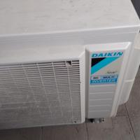 3 condizionatori Daikin inverter 
