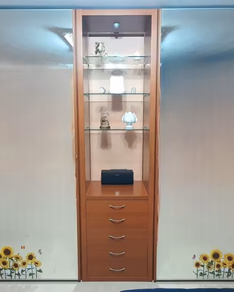 Camera matrimoniale, letto, armadio e due comodini