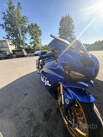 kawasaki ninja zx-6r