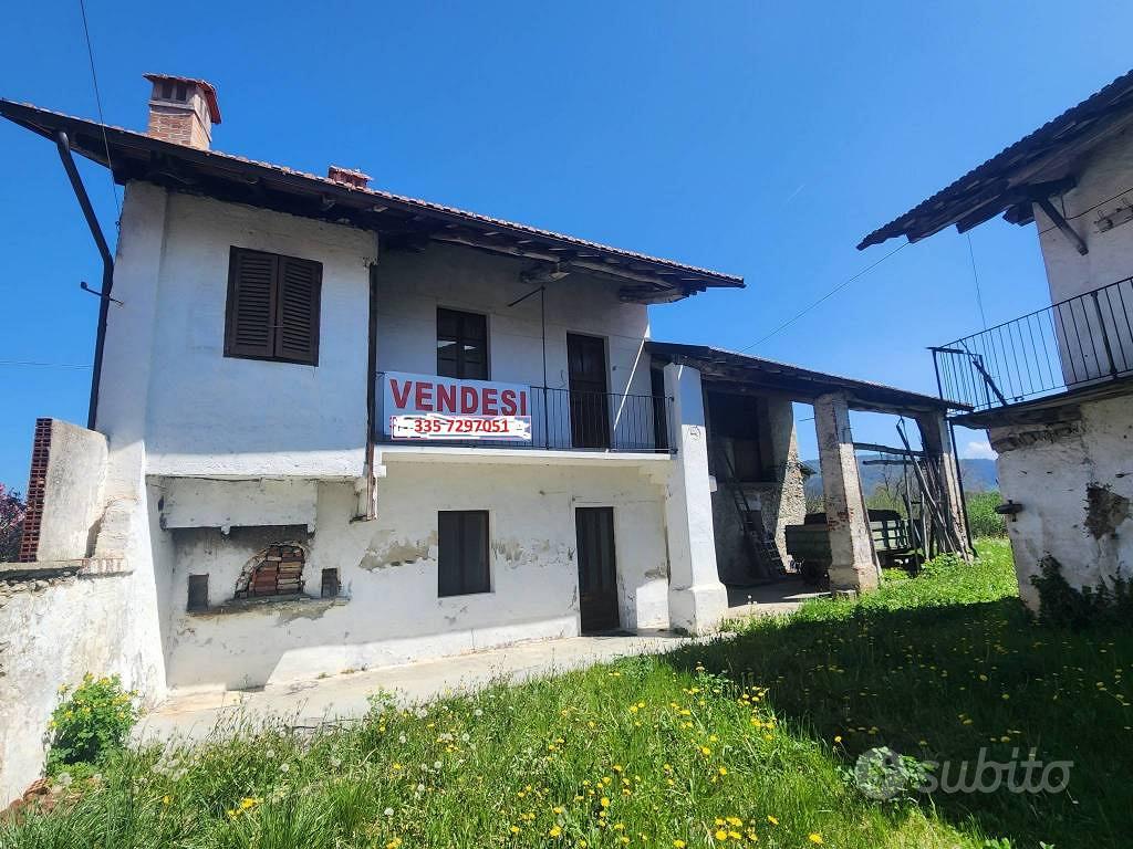 Rustico / Casale di 155 m² con più di 5 locali a P - Vista 2
