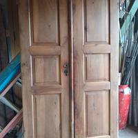 coppia porte in noce