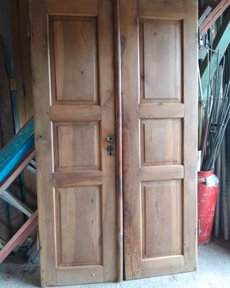 coppia porte in noce