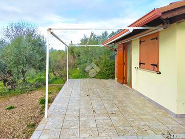 VILLA SINGOLA A SONNINO