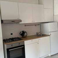 Cucina completa lavatrice e mobili bagno