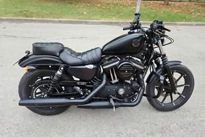 Harley-Davidson 883 iron 