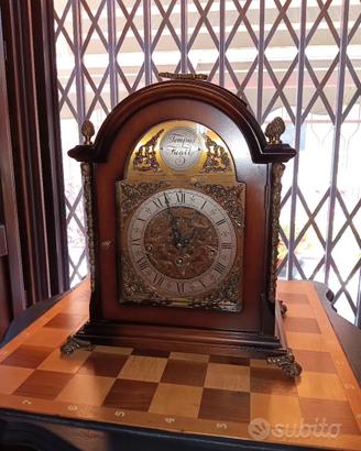 Orologio da mobile antico