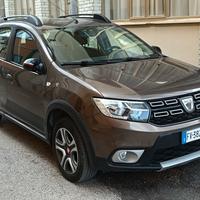 Ducia Sandero stepway TechRoad 1.5 diesel 