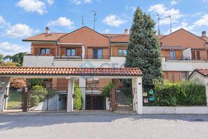 Villetta a schiera di 174 m² con 5 locali e box au