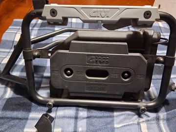 Telaiett porta valigie GIVI PL 1144CAM