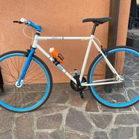 Bici scatto fisso