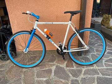 Bici scatto fisso