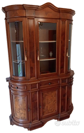 Credenza in stile Provenzale in legno massello.
