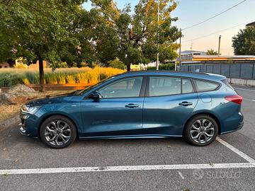 ford focus 1.0 benzina 125 cv
