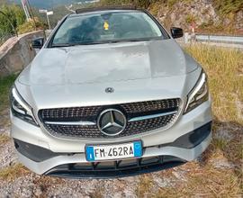 MERCEDES CLA S.Brake 220 4matic Premium AMG - 2017