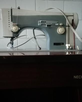Macchina da cucire Singer elettrica, anni 70