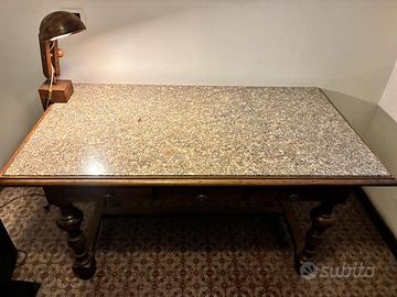 tavolo in marmo