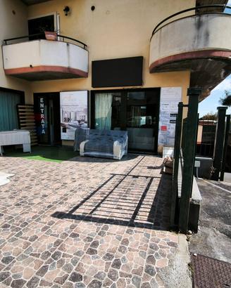 Locale Commerciale - Calatabiano