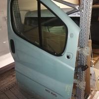 Porta anteriore dx RENAULT TRAFIC del 2002