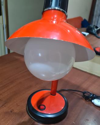 Lampada vintage Veneta Lumi calotta larga