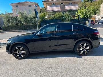 MERCEDES C220D COUPE' 4 MATIC