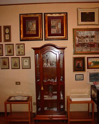 1 vetrinetta 