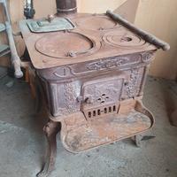 antica stufa in ghisa