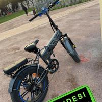 bici engwe ep2 boost con acceleratore